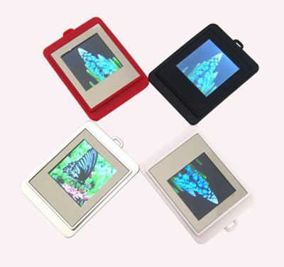 1.5 inch digital photo keychain.jpg